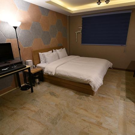 Jecheon Q Motel Kültér fotó